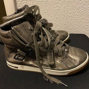 Steve Madden high top sneaker